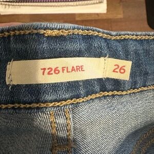 Lightly worn Levi 726 Flare Jeans size 26